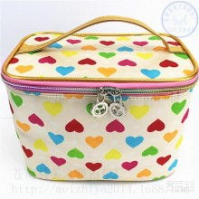 金華市婺城區花樣箱包加工廠 專業定制箱包、購物袋與背包